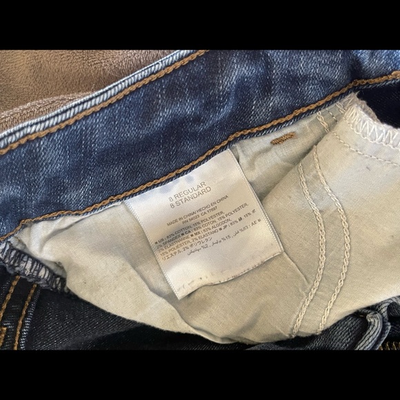 Old Navy rockstar low rise faded wash - Picture 3 of 5